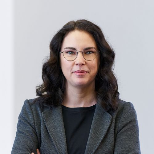 Anne Thoms – Steuerfachangestellte/ Diplom-Kauffrau (FH)